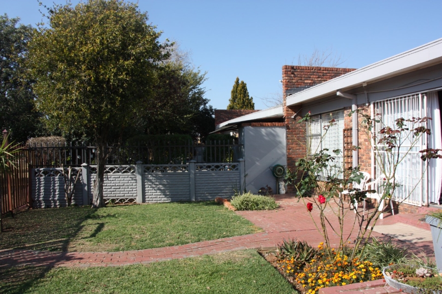 2 Bedroom Property for Sale in Pellissier Free State